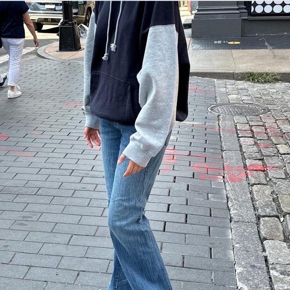 Brandy Melville Navy and Gray Sweater